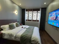 Yunhe Terrace Yunxi Homestay (Baiyingu Scenic Area Shop) - bar