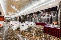 Yichang Lvyue Hotel (AQUA PLAZA& Three Gorges University Shop) - balcone