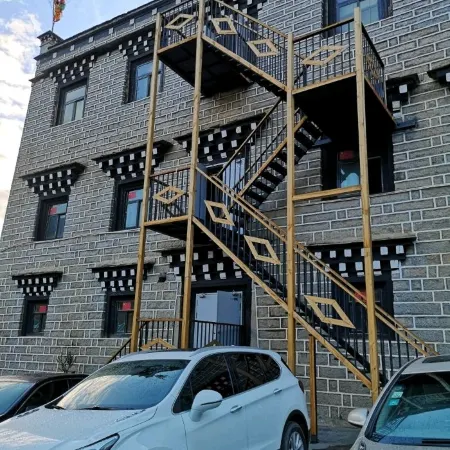 Shoulvrujia Pebble Hotel (Daocheng Yading Scenic Area New Tourist Service Center)