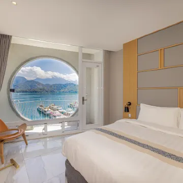 Sun Moon Lake Apollo Resort Hotel Hotels near Longfeng Temple