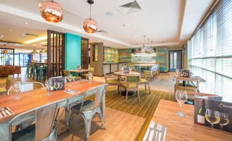 Premier Inn Banbury Town Centre (Castle Quay)