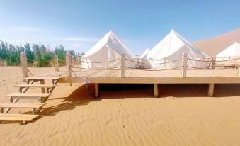 Dunhuang Outdoor Desert Star Camping Base