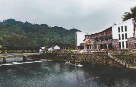 Yong Brigade Zhangxi Valley Resort
