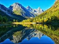 VALATOMS·Fanlatu Hotel (Bipenggou Scenic Area) Hotéis em Condado de Li