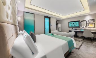 Xana Hotelle Hotel (Shaoguan Qujiang Nanhua)