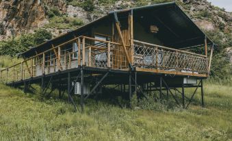 Trip.com Group Country Retreats (Inner Mongolia Happy Rice Wild Luxury Tent Joint Resort)