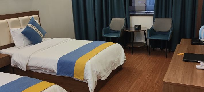 Kaiyuan Huayue Hotel Hotels in Kaiyuan