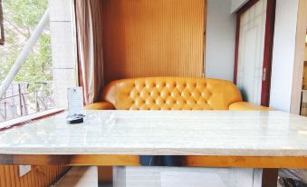 Manzhou Hotel (Longshan Tianlong Shihao Branch)