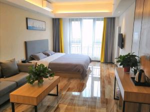 Jingxuan Apartment (Zhengzhou Erqi Square David City Branch)