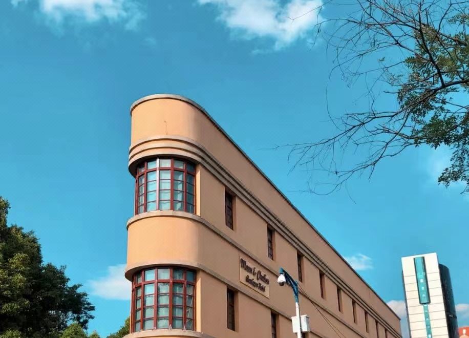 더 험프 호스텔 외관 또는 주변 거리