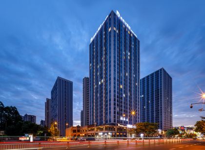 LeShan Dixier Hotel