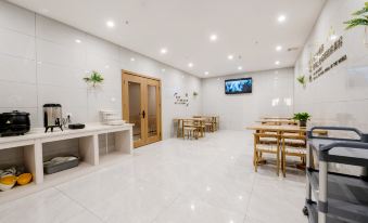 Ranyu Preferred Hotel