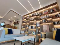 7 Days Premium Hotel (Jiangmen Wuyi University Port Road)