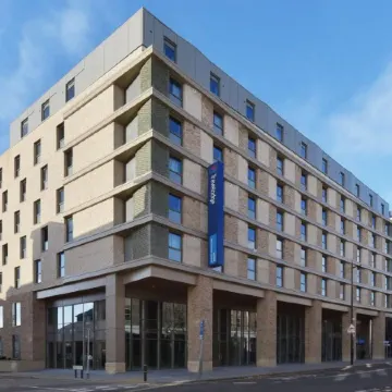 Travelodge London Wimbledon Central Отели рядом с достопримечательностью «Уимблдон»