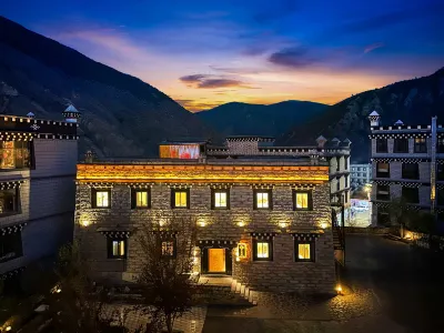 Daocheng Yading Shangri-La Town Four Seasons Lotus Inn Hotels near Langjiling Temple of Gongga