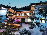 山隱•森林小院 |天然氧吧民宿（天水麥積山石窟店） 麥積山植物園附近的飯店