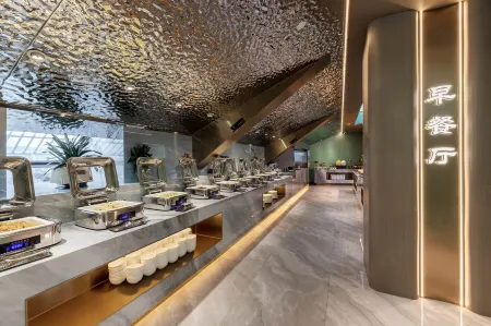 DongfangJingting Hotel (International Trade City)