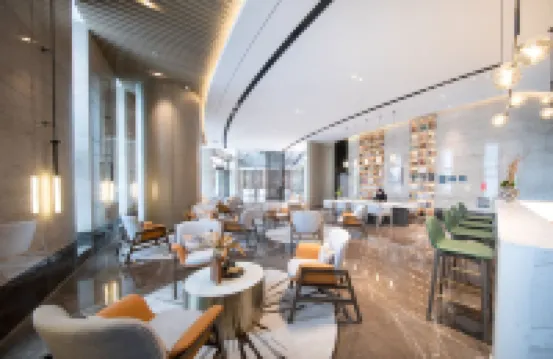 寿光国際会展センター聖城東街アトゥールホテル 寿光のホテル