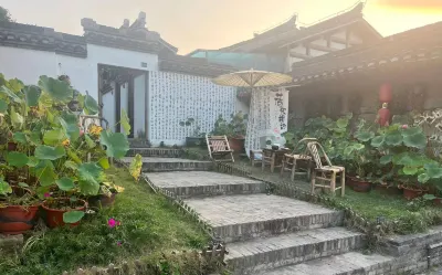 Baohuashan Youlan Inn