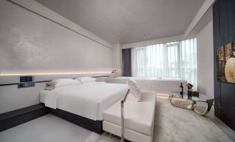 Poyan Selection Hotel (Hongya Ecological Plaza New Plaza)