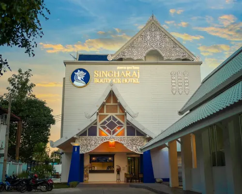 Singharaj Boutique Hotel Hotels near Phra Sing