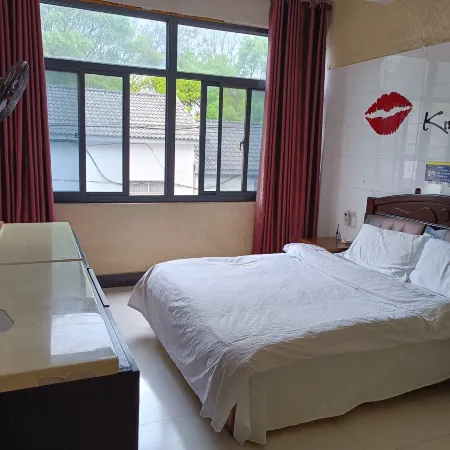 Mingyuan Hotel (Changxing South Station)