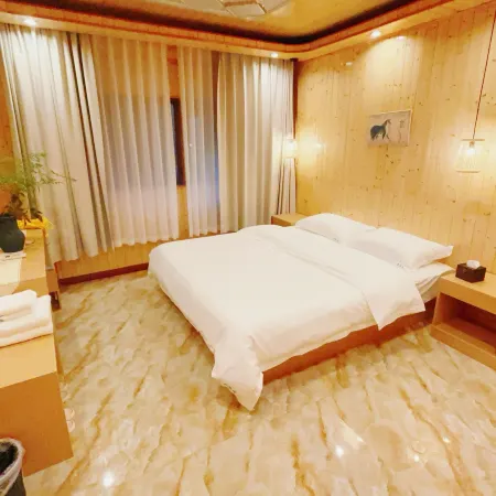 Zhaoyeqing Homestay (Zhaoxing Dongzhai)