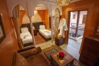 Riad Ikalimo 1 Hôtels à : 