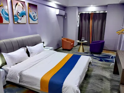 Zunyue B&B (Wanda Plaza)