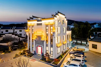 Zhuyinyue•Qilanshanju Villa (Moon Bay Scenic Area Branch) Hotels near Moon Bay (Yueliang Bay, Wuyuan)