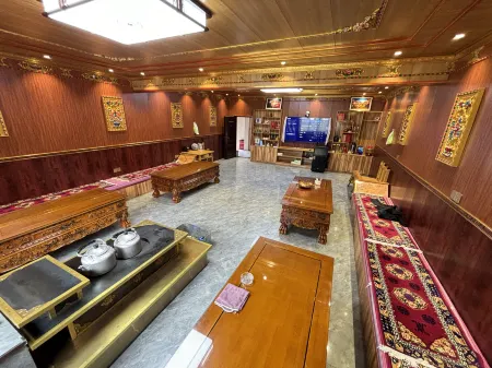 Pingwu Plateau Style Inn Отели рядом с достопримечательностью «Baxijia Ancient Village»