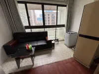 Miss Yi Hostel (Xudong Subway Station)