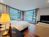 Xiaojin Qimuyizhan Homestay فنادق في شياوجين