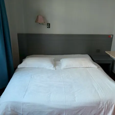 Jiajing Hotel