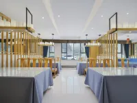 Rezen Hotel Urumqi Tianshan International Airport Hotel a Urumqi