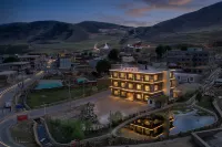 Litang Genie Yunlan Time Homestay (Gretchen Eye Scenic Area) - น้ำพุร้อน