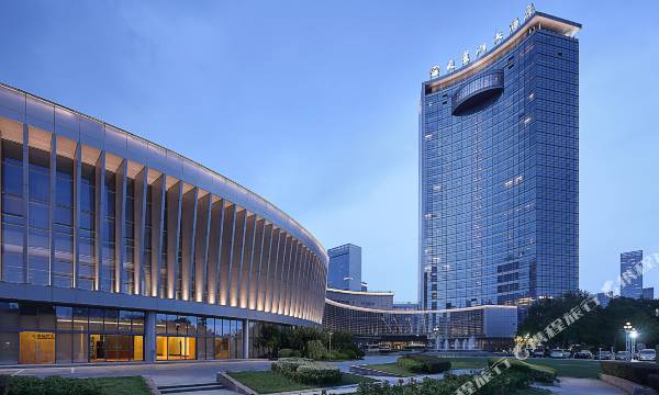 Swan Lake Hotel