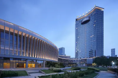 Swan Lake Hotel Hotel dekat Anhui Vocational & Technical College of Forestry