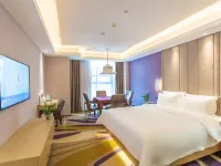 Luxury Hotel Hotels near Shiqiao Station