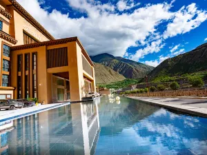 YUNQU MANOR HOTEL