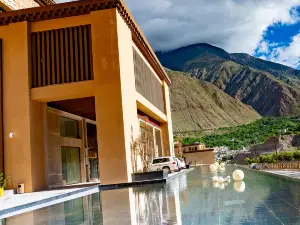 Popular Hot Spring Hotels in Tibet