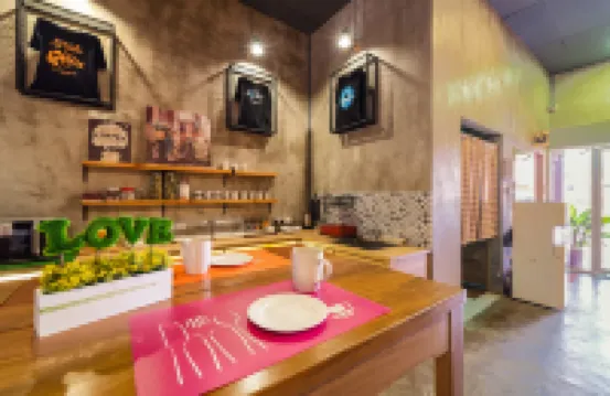 仙本那夏日麼麼館