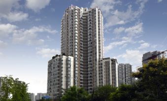 Weiyuan Yipin Hotel (Wanda Plaza)