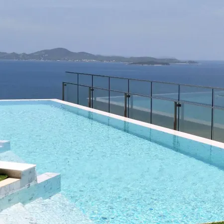 Andromeda Condominium Seaview Amazing Room