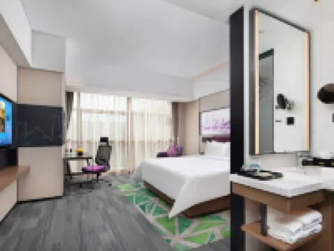 深圳寶安體育館希爾頓歡朋酒店