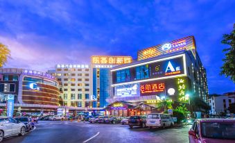 Hui Peng Hotel (Guangzhou Panyu Square Metro Station)