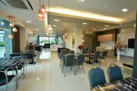 Grand Inter Hotel Hotel di Samut Sakhon