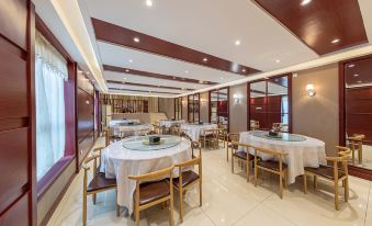 Shanzhuang Hotel (Yichang CBD Shopping Center Yiling Plaza Branch)