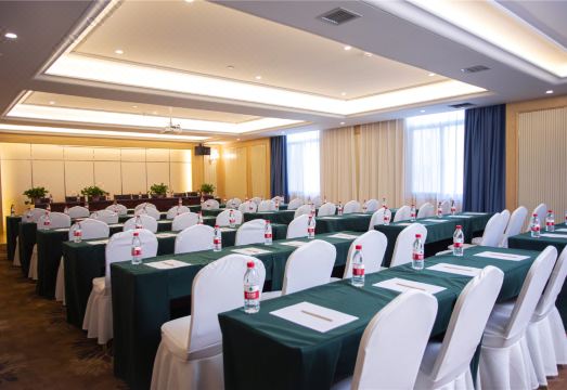 Vienna International Hotel (Maanshan Bowang Huisheng Plaza) Hotel Overview