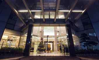 Springdale Serviced Residence - Housity